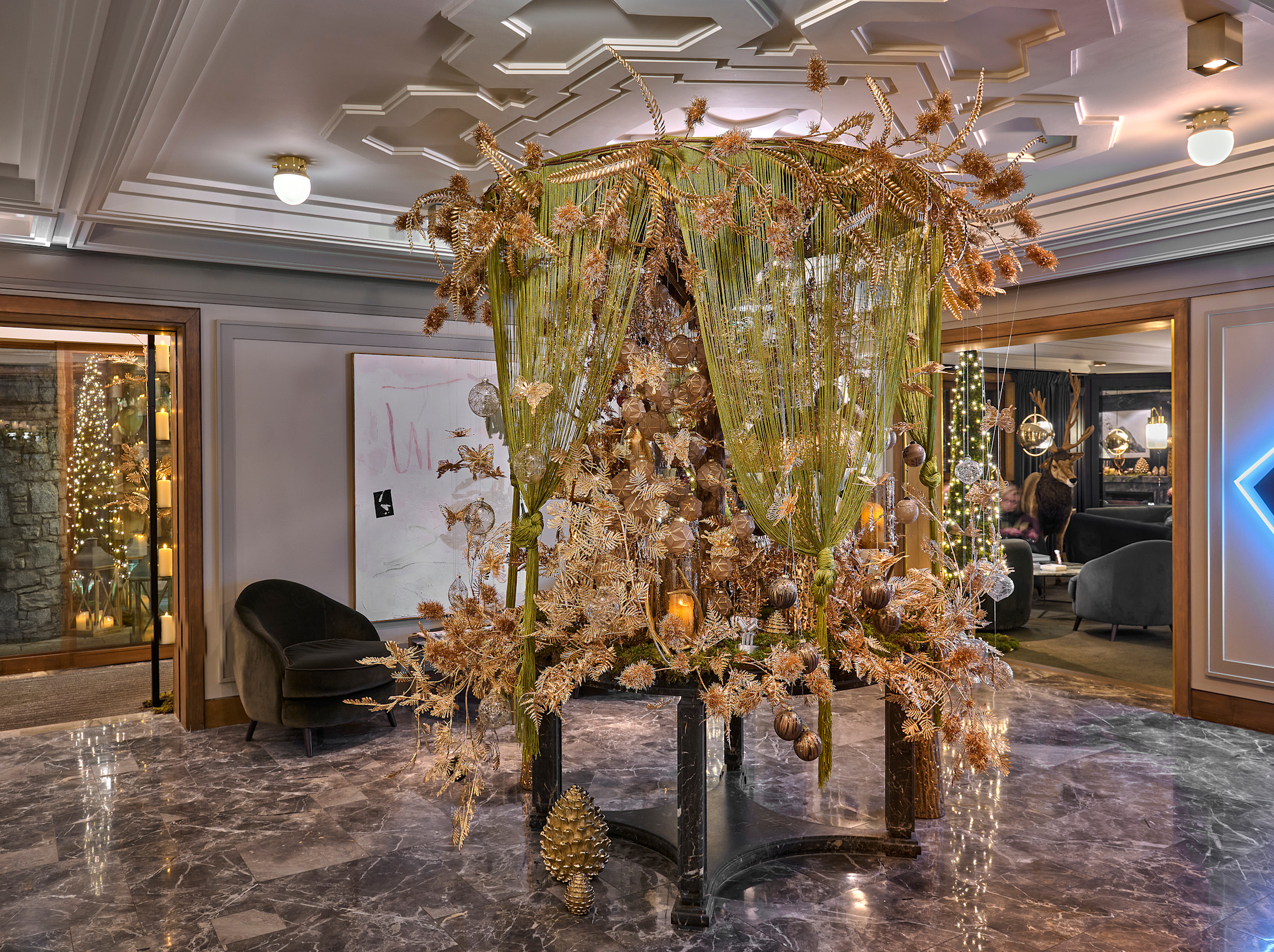 APG - Christmas decorations