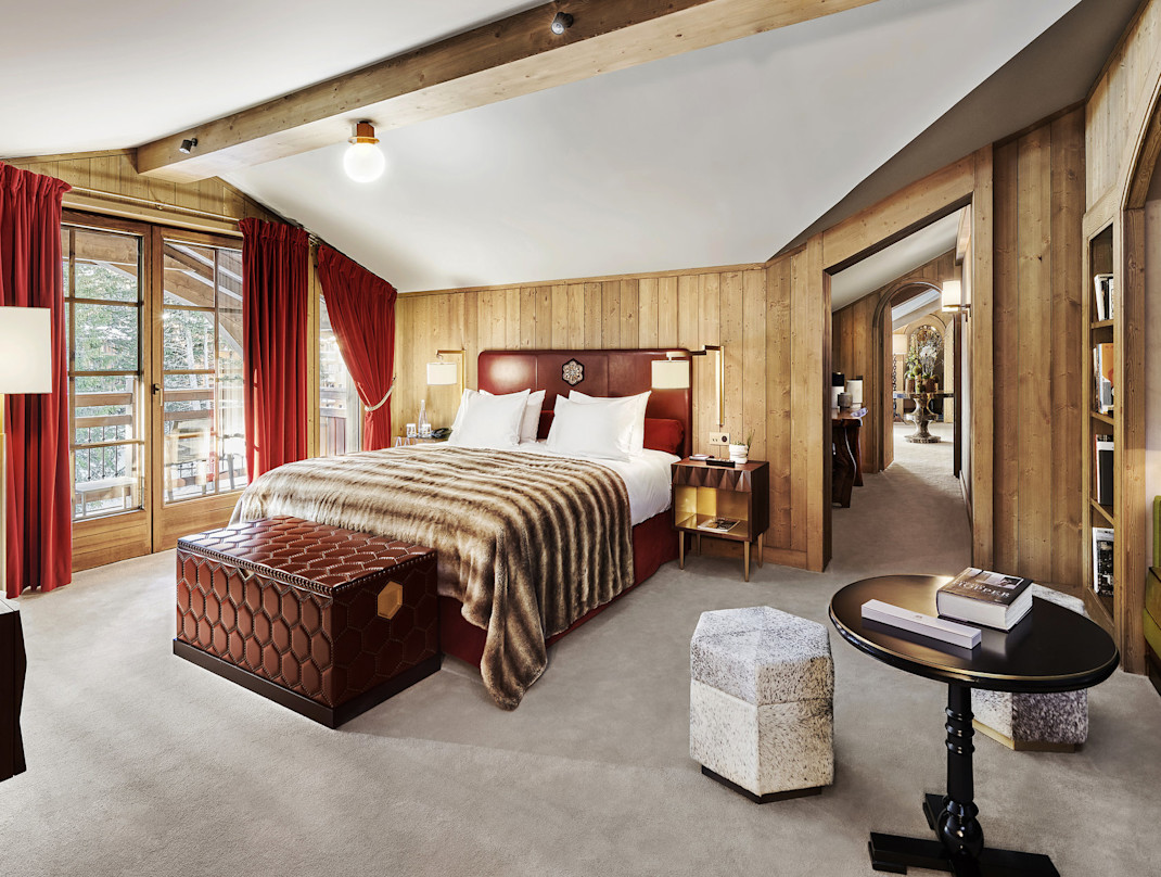 APG - Penthouse master bedroom