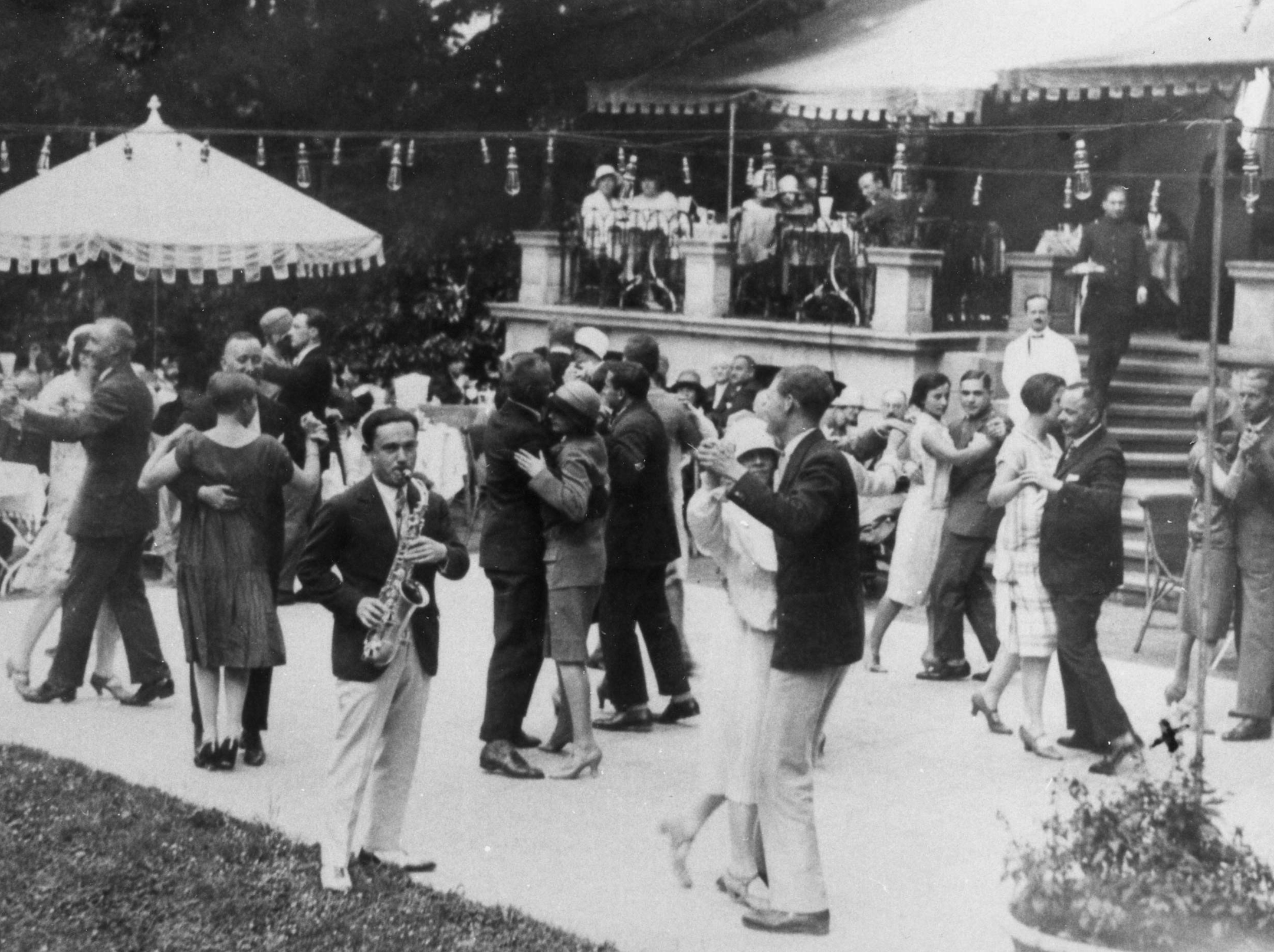 brenners-park-hotel-spa Year 1920 Tanztee